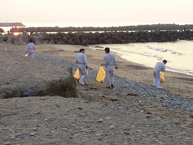 平成２３年１０月１３日　海岸清掃
