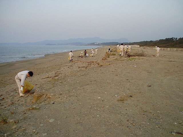 平成２３年１０月１３日　海岸清掃