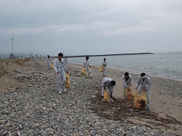 平成２６年６月２７日　海岸清掃