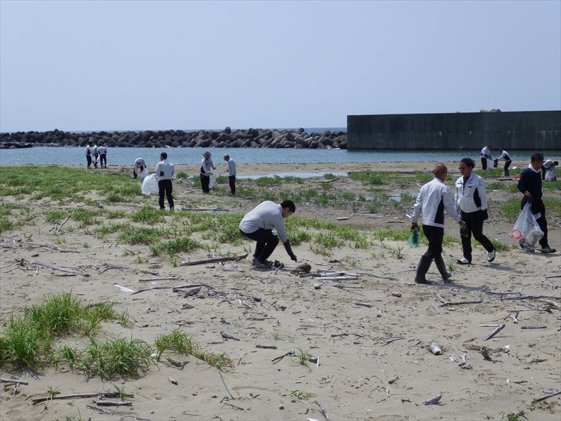 令和7年6月27日 海岸清掃