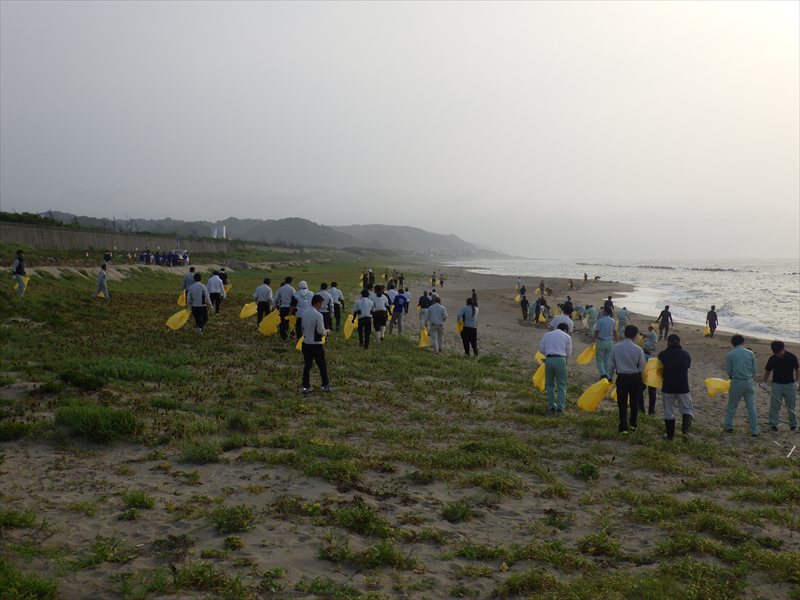 令和7年7月10日 海岸清掃